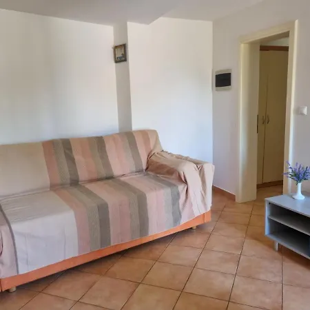 Apartments Casia *
